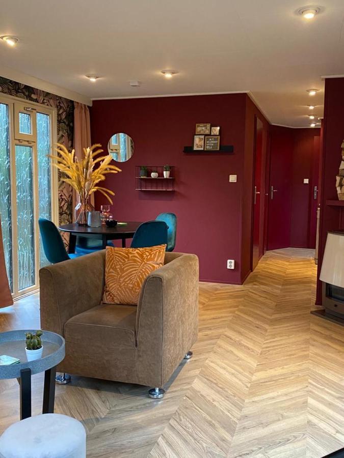 Sfeervolle Chalet Op De Veluwe In Hoenderloo Otel Dış mekan fotoğraf