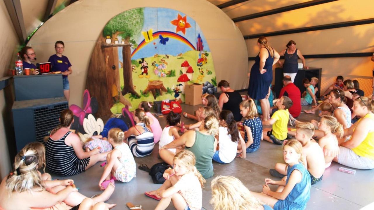 Sfeervolle Chalet Op De Veluwe In Hoenderloo Otel Dış mekan fotoğraf