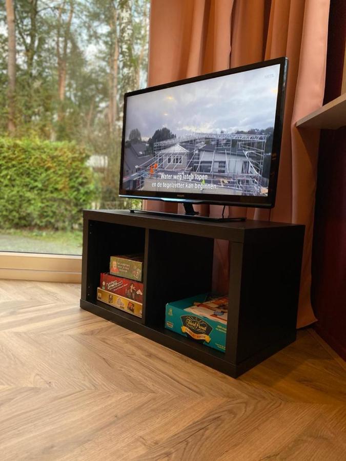Sfeervolle Chalet Op De Veluwe In Hoenderloo Otel Dış mekan fotoğraf