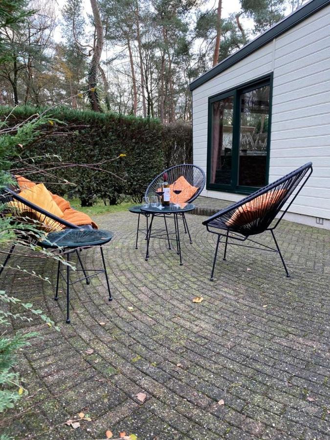 Sfeervolle Chalet Op De Veluwe In Hoenderloo Otel Dış mekan fotoğraf