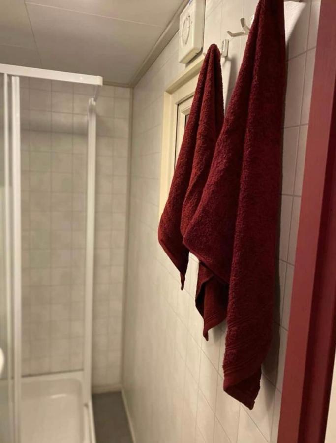 Sfeervolle Chalet Op De Veluwe In Hoenderloo Otel Dış mekan fotoğraf