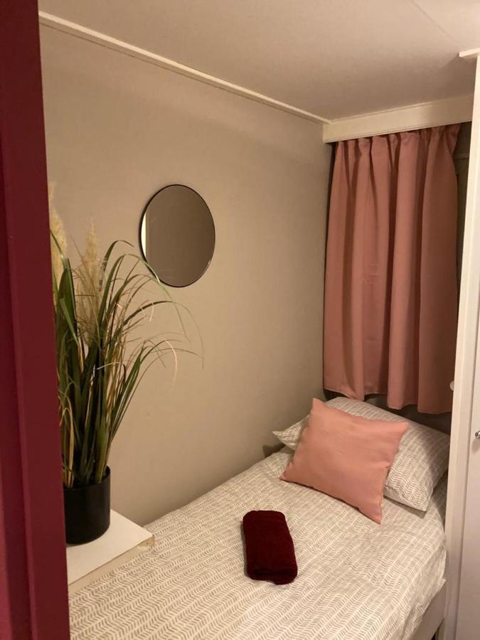 Sfeervolle Chalet Op De Veluwe In Hoenderloo Otel Dış mekan fotoğraf